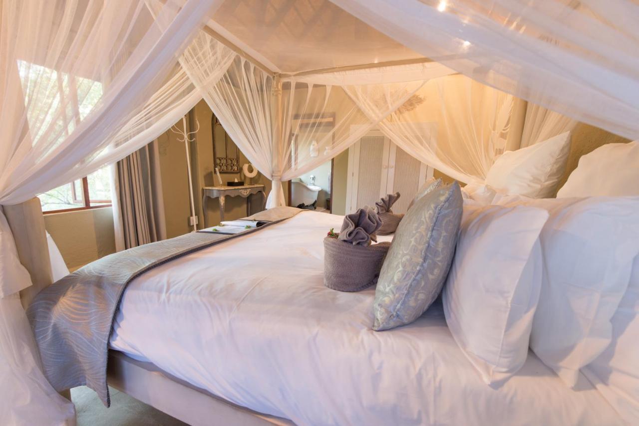 Kambaku Safari Lodge Timbavati Game Reserve Exterior photo