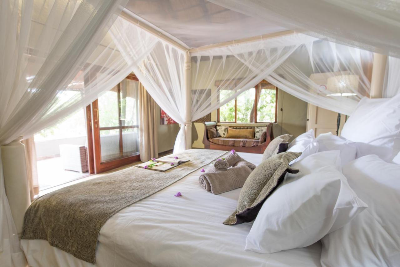 Kambaku Safari Lodge Timbavati Game Reserve Exterior photo