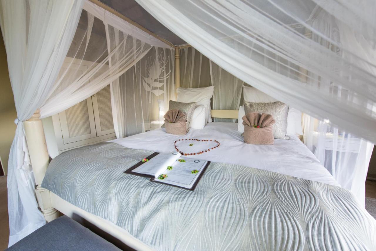 Kambaku Safari Lodge Timbavati Game Reserve Exterior photo