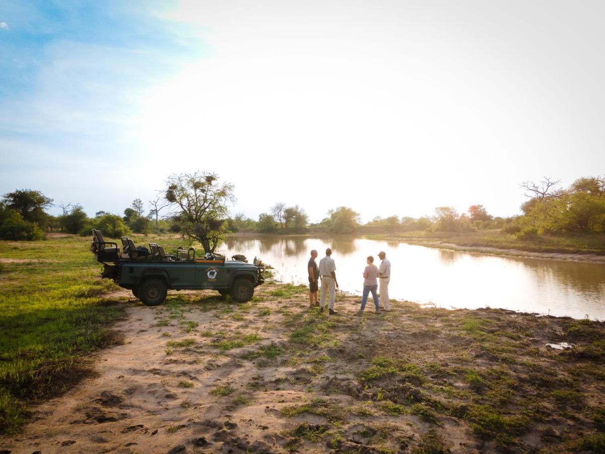 Kambaku Safari Lodge Timbavati Game Reserve Exterior photo