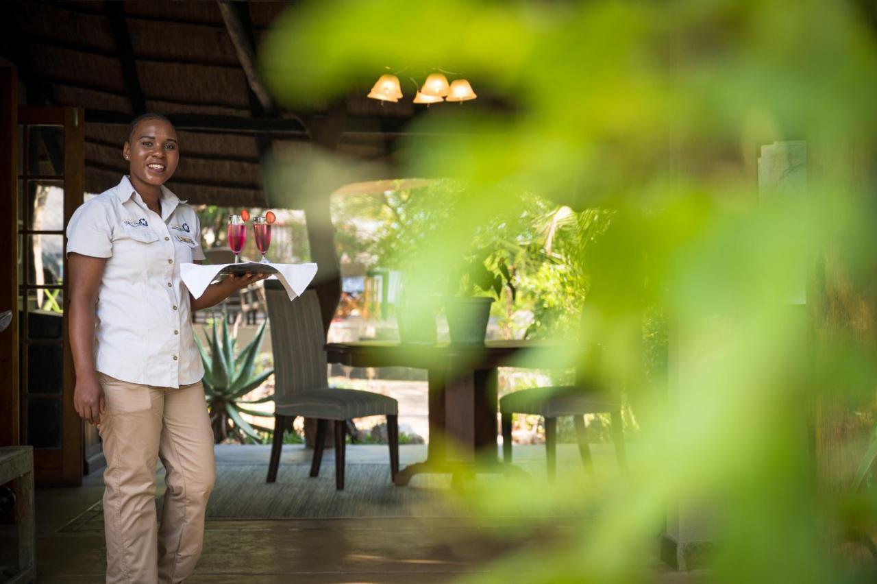 Kambaku Safari Lodge Timbavati Game Reserve Exterior photo