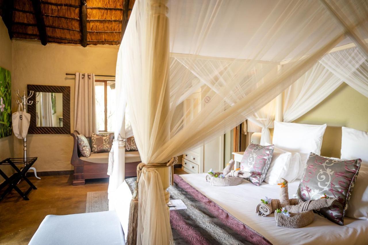 Kambaku Safari Lodge Timbavati Game Reserve Exterior photo